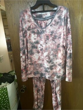 DKNY Pink and Gray Tie-Dye V-Neck Pajama Set